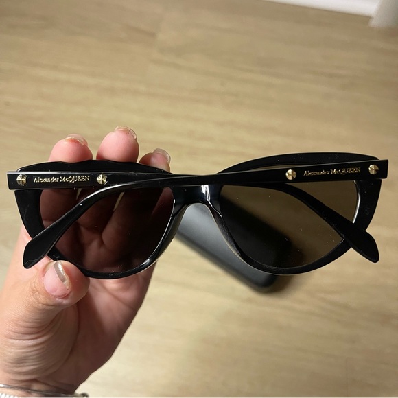 Alexander McQueen Women's AM0189S AM/0189/S Fashion Cat Eye Sunglasses - Picture 4 of 8